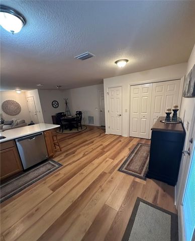 716 TRUMAN AVENUE, Lady Lake, FL 32159