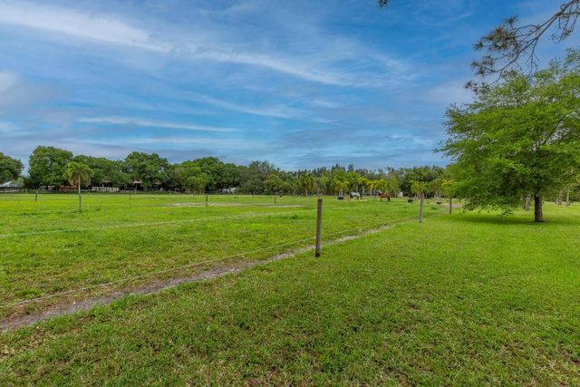 16639 Hollow Tree Lane, Wellington, FL 33470