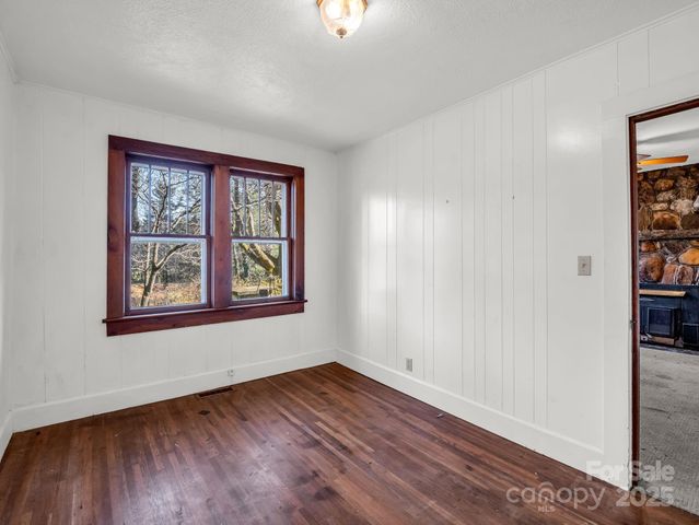 506 Bonner Street, Hendersonville, NC 28739