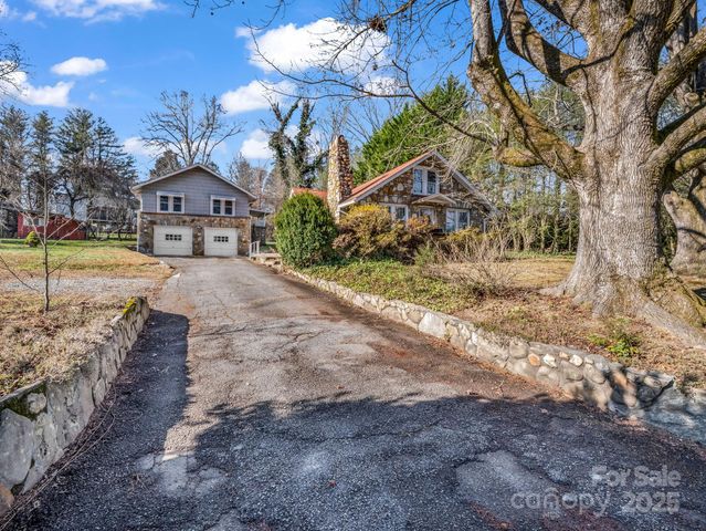 506 Bonner Street, Hendersonville, NC 28739