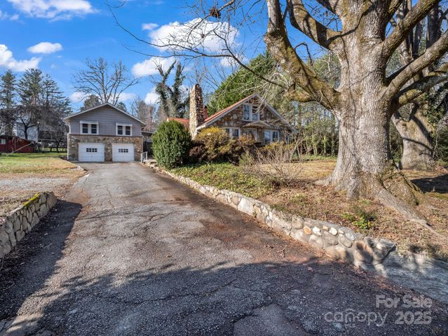 506 Bonner Street, Hendersonville, NC 28739