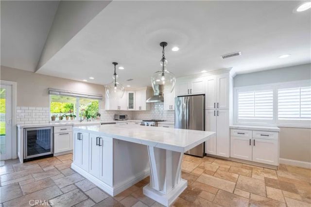 2934 Globe Avenue, Thousand Oaks, CA 91360