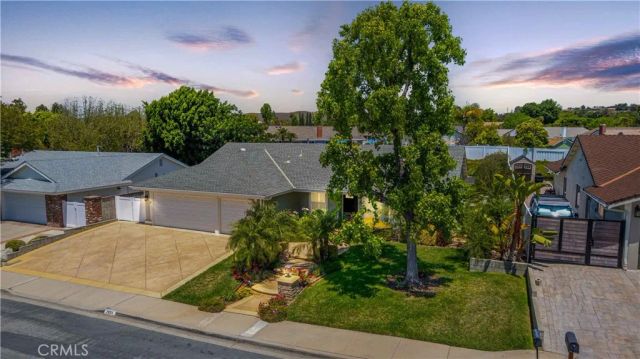 2934 Globe Avenue, Thousand Oaks, CA 91360