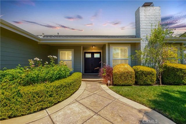 2934 Globe Avenue, Thousand Oaks, CA 91360