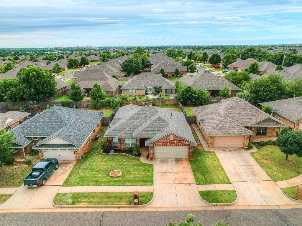5112 NW 163rd Street, Edmond, OK 73013