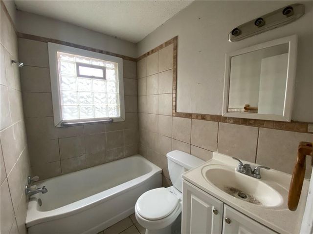 9001 E 75th Street, Raytown, MO 64138