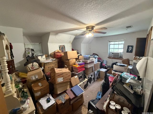 23798 MATHIS RD, Elmendorf, TX 78112