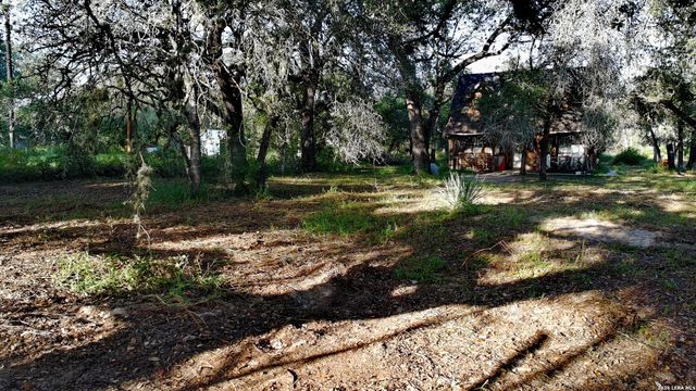 23798 MATHIS RD, Elmendorf, TX 78112