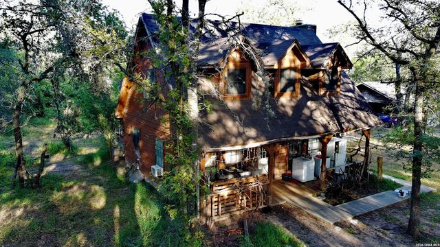 23798 MATHIS RD, Elmendorf, TX 78112