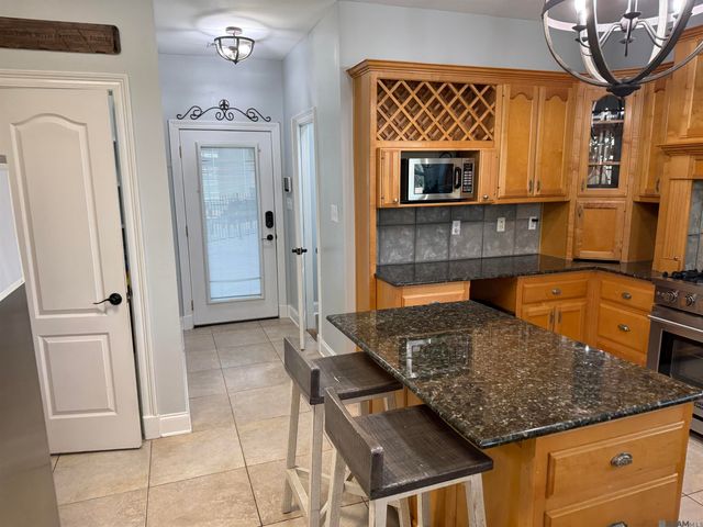 20035 Sallie Dr, Plaquemine, LA 70764