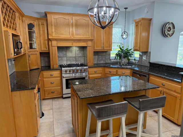 20035 Sallie Dr, Plaquemine, LA 70764