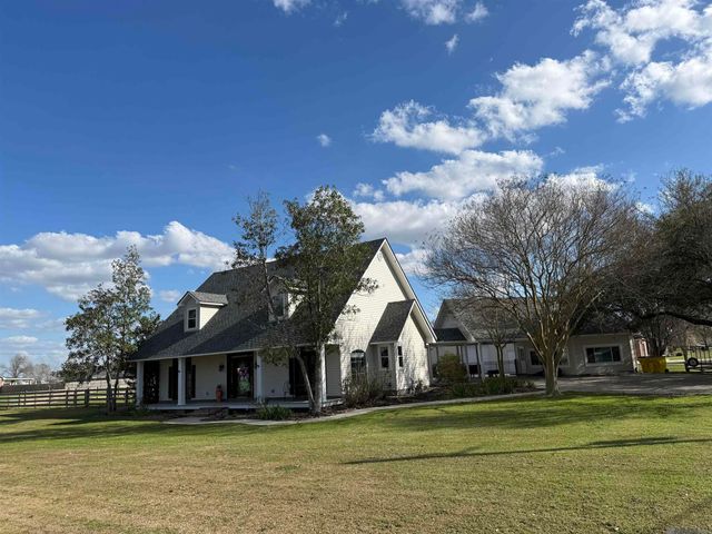 20035 Sallie Dr, Plaquemine, LA 70764