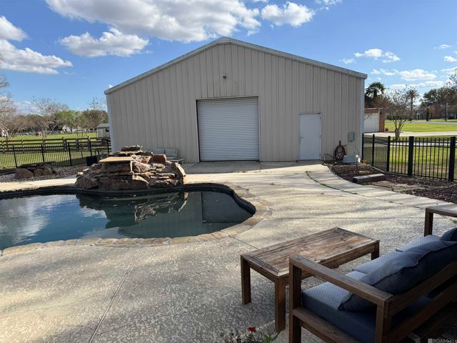 20035 Sallie Dr, Plaquemine, LA 70764