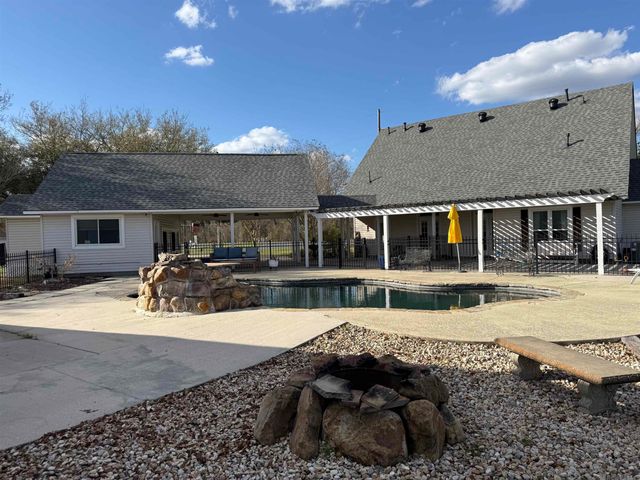 20035 Sallie Dr, Plaquemine, LA 70764