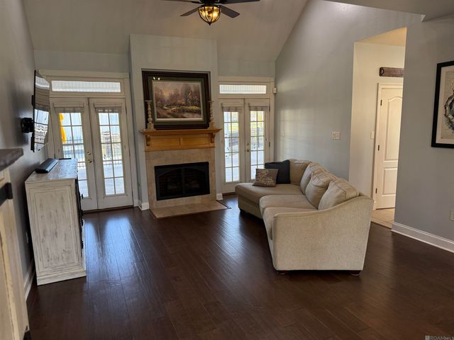 20035 Sallie Dr, Plaquemine, LA 70764