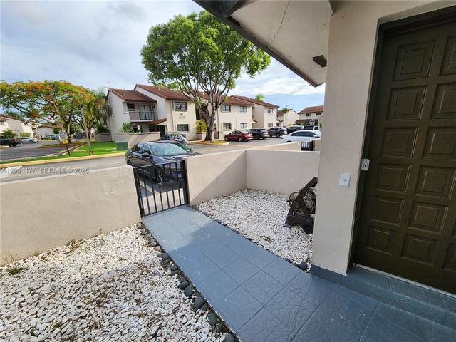 13466 SW 62nd St 101B, Miami, FL 33183