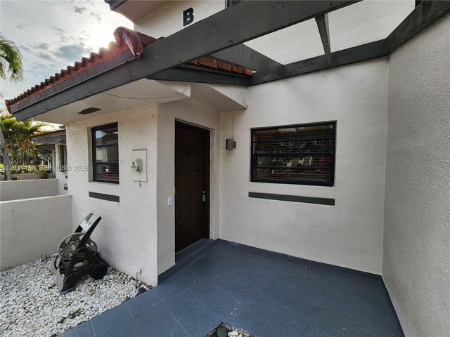13466 SW 62nd St 101B, Miami, FL 33183