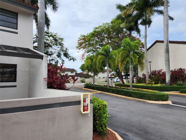 13466 SW 62nd St 101B, Miami, FL 33183