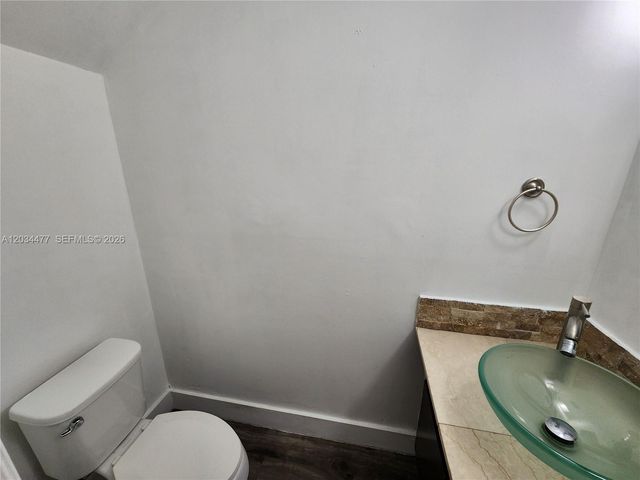 13466 SW 62nd St 101B, Miami, FL 33183