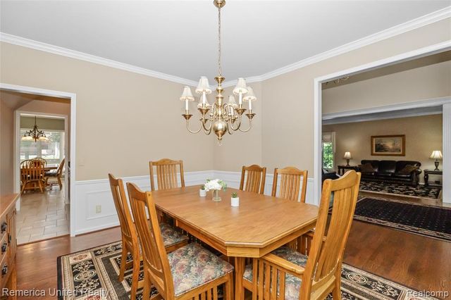 54501 Salem Drive, Shelby Twp, MI 48316