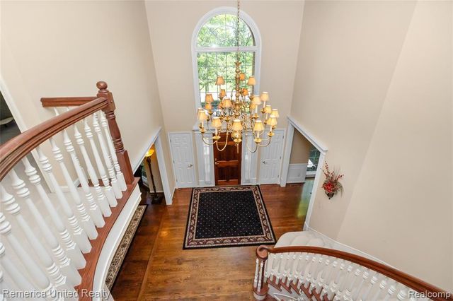 54501 Salem Drive, Shelby Twp, MI 48316