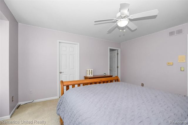 54501 Salem Drive, Shelby Twp, MI 48316