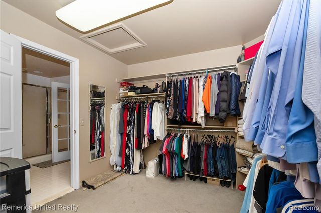 54501 Salem Drive, Shelby Twp, MI 48316
