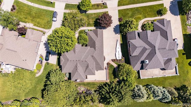 54501 Salem Drive, Shelby Twp, MI 48316