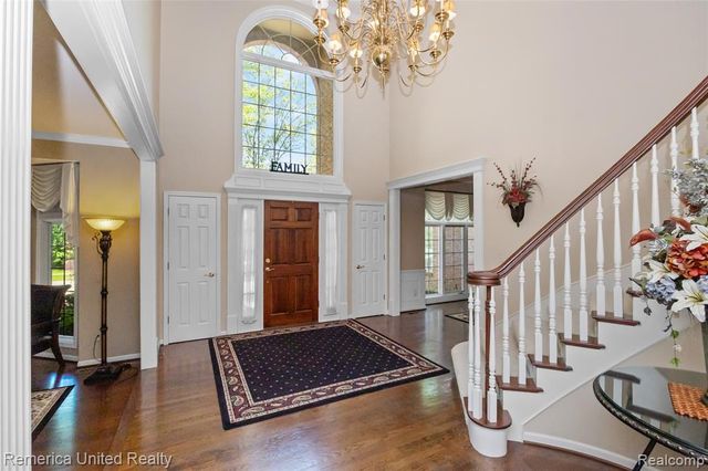 54501 Salem Drive, Shelby Twp, MI 48316