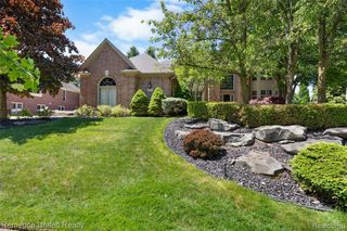54501 Salem Drive, Shelby Twp, MI 48316