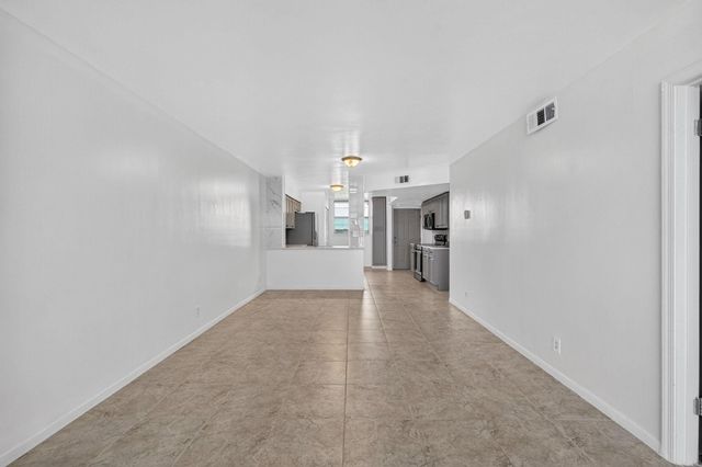 117 Lake Emerald Drive 408, Oakland Park, FL 33309