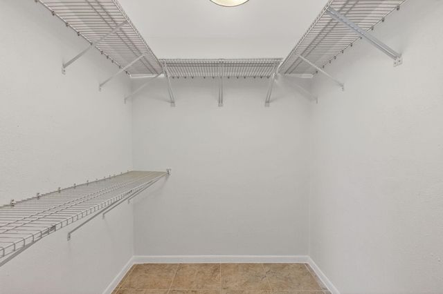 117 Lake Emerald Drive 408, Oakland Park, FL 33309