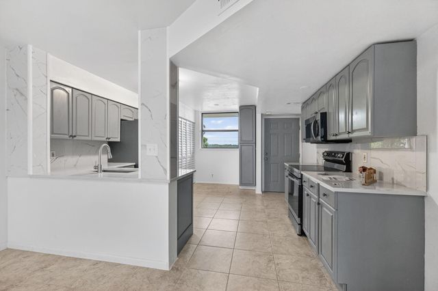 117 Lake Emerald Drive 408, Oakland Park, FL 33309