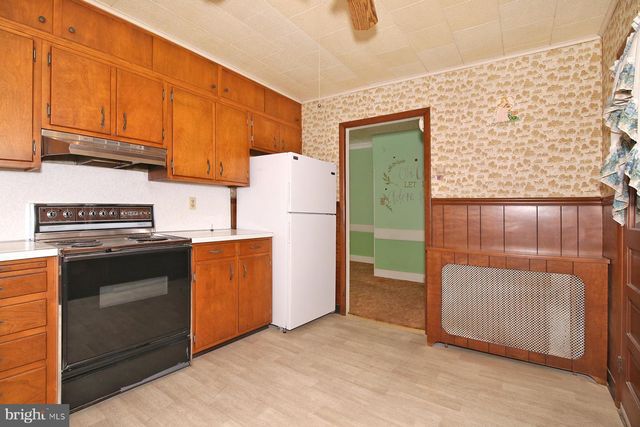 153 N CENTER ST, Fredericksburg, PA 17026