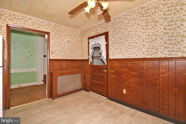 153 N CENTER ST, Fredericksburg, PA 17026