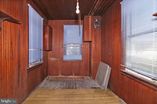 153 N CENTER ST, Fredericksburg, PA 17026