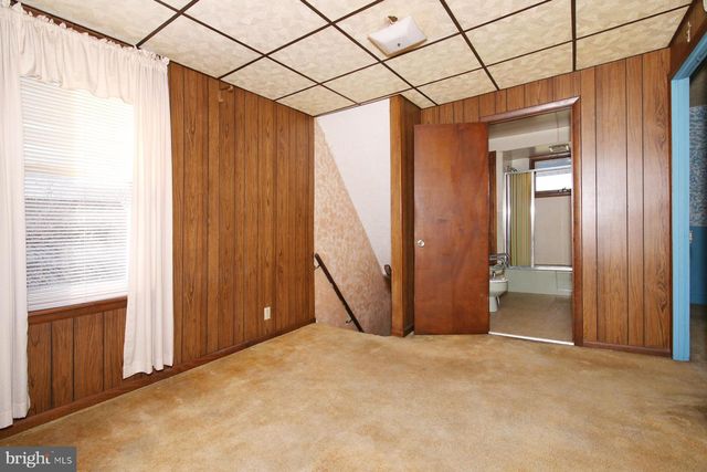 153 N CENTER ST, Fredericksburg, PA 17026