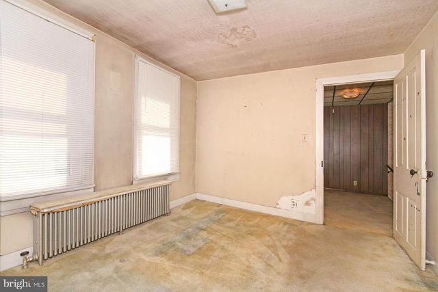 153 N CENTER ST, Fredericksburg, PA 17026