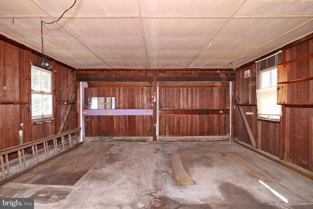 153 N CENTER ST, Fredericksburg, PA 17026