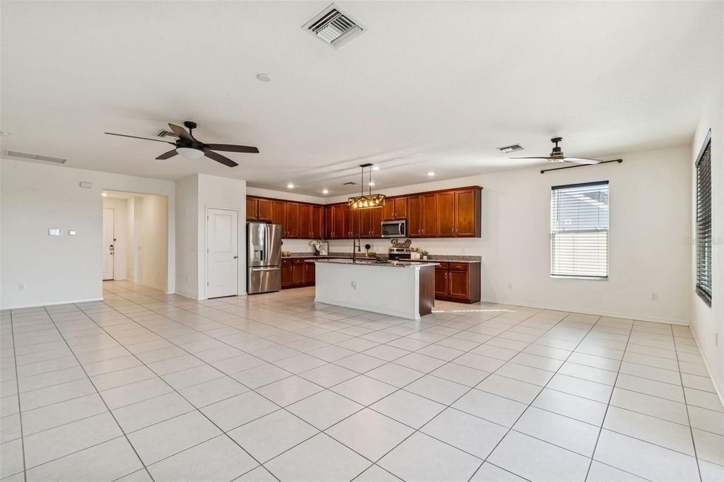 Image 12 of property listing at 4807 WINDY HAMMOCK WAY, Palmetto, FL 34221