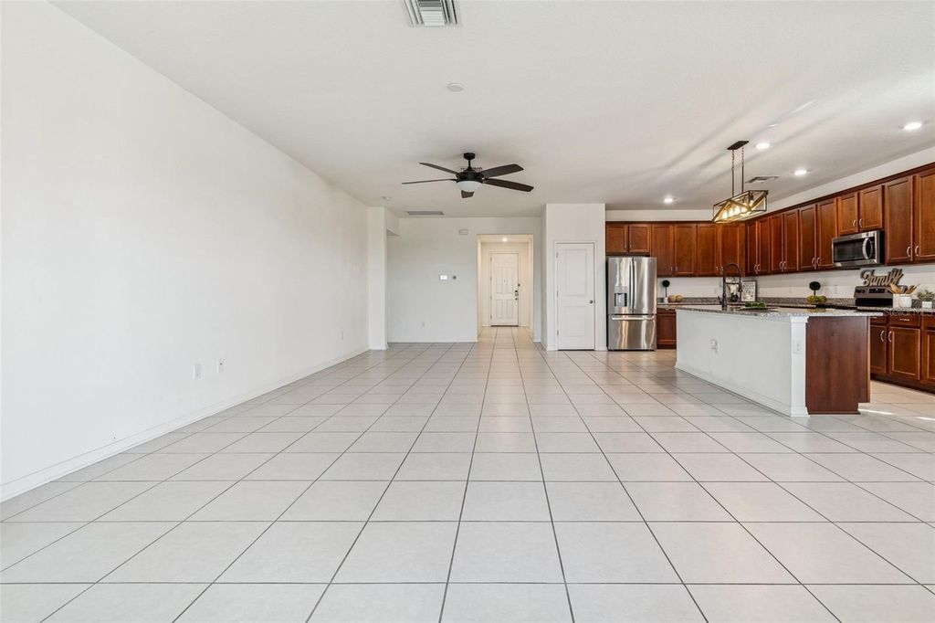 Image 13 of property listing at 4807 WINDY HAMMOCK WAY, Palmetto, FL 34221