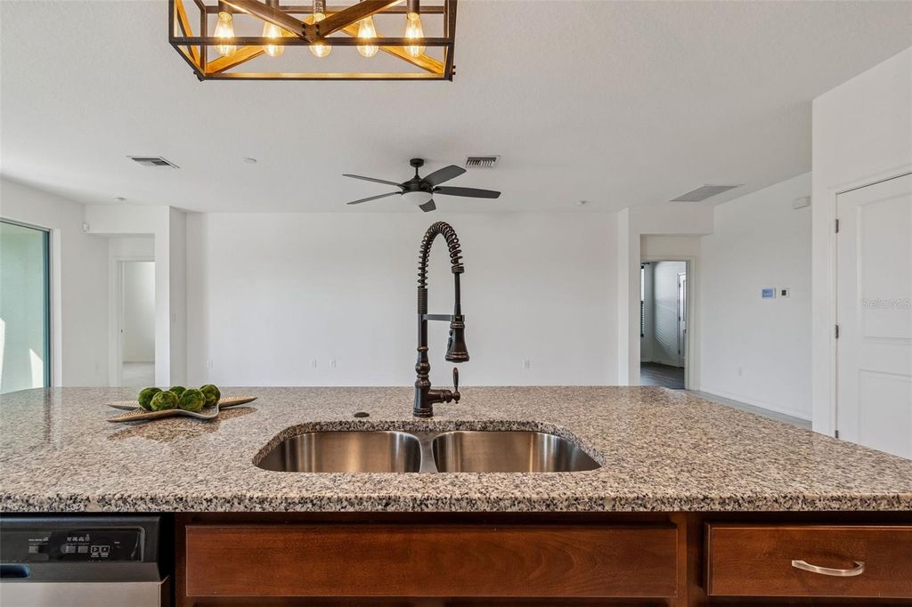 Image 17 of property listing at 4807 WINDY HAMMOCK WAY, Palmetto, FL 34221