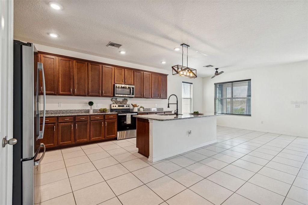 Image 20 of property listing at 4807 WINDY HAMMOCK WAY, Palmetto, FL 34221