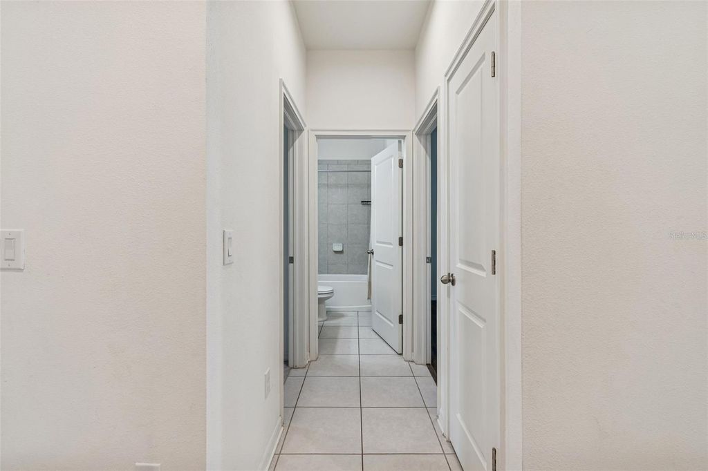 Image 25 of property listing at 4807 WINDY HAMMOCK WAY, Palmetto, FL 34221