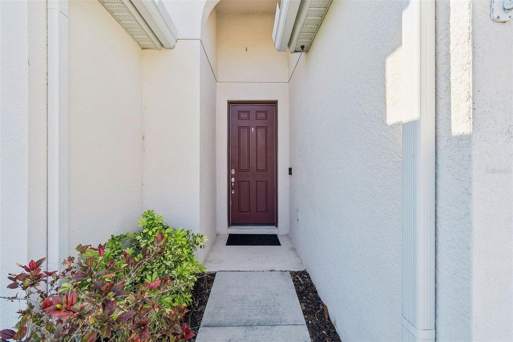 Image 5 of property listing at 4807 WINDY HAMMOCK WAY, Palmetto, FL 34221