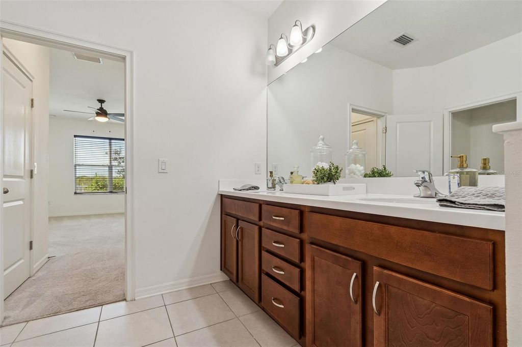 Image 53 of property listing at 4807 WINDY HAMMOCK WAY, Palmetto, FL 34221