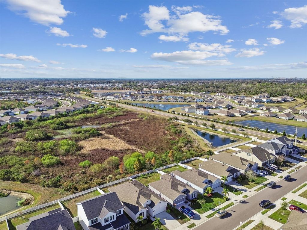 Image 68 of property listing at 4807 WINDY HAMMOCK WAY, Palmetto, FL 34221