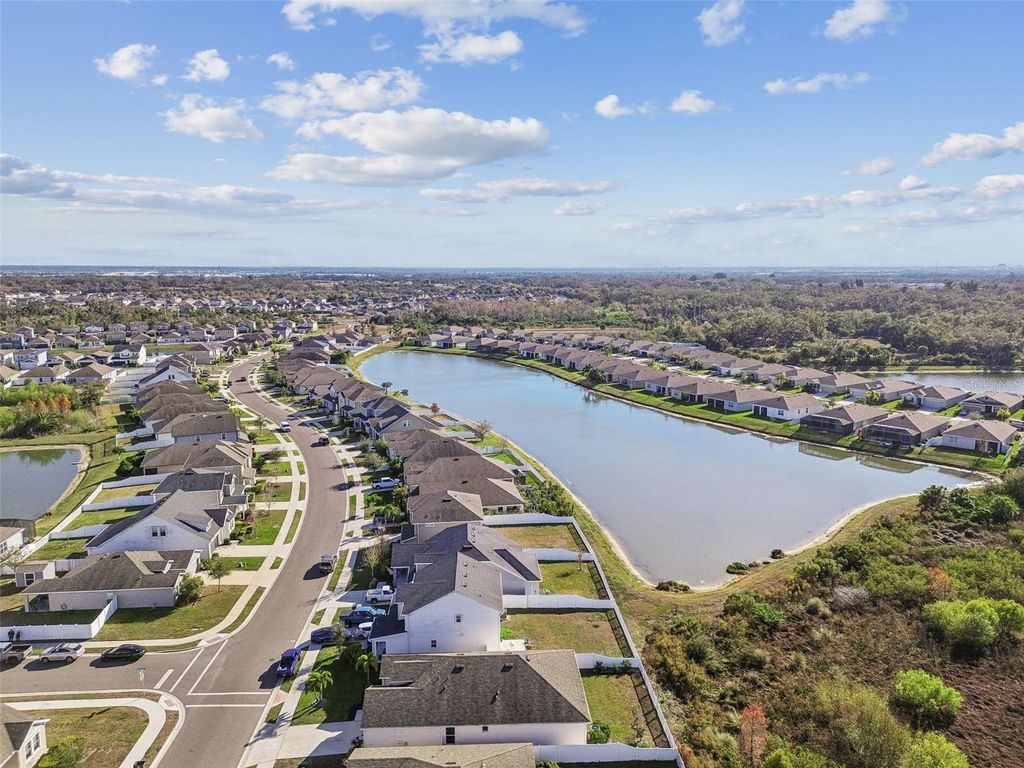 Image 71 of property listing at 4807 WINDY HAMMOCK WAY, Palmetto, FL 34221