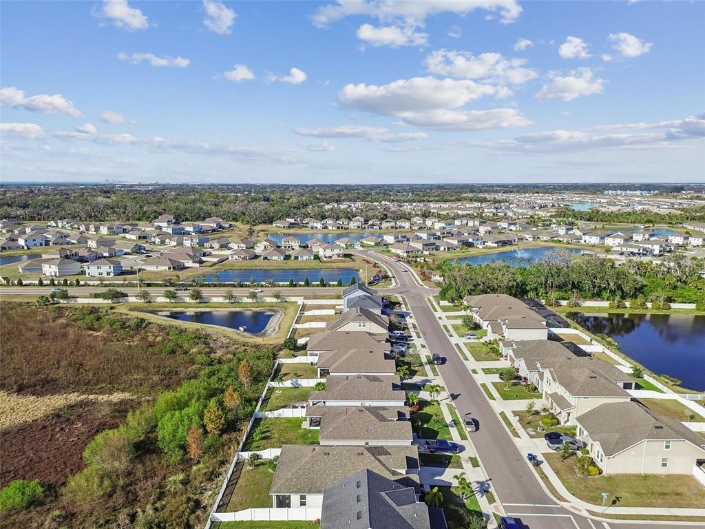 Image 74 of property listing at 4807 WINDY HAMMOCK WAY, Palmetto, FL 34221