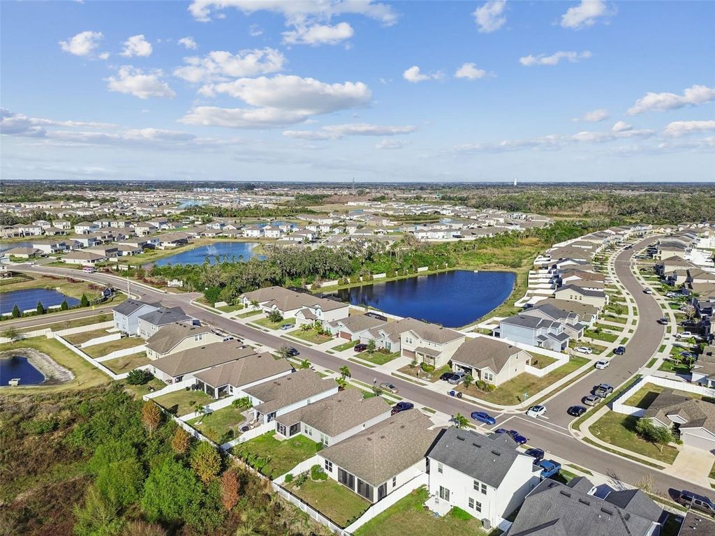 Image 75 of property listing at 4807 WINDY HAMMOCK WAY, Palmetto, FL 34221